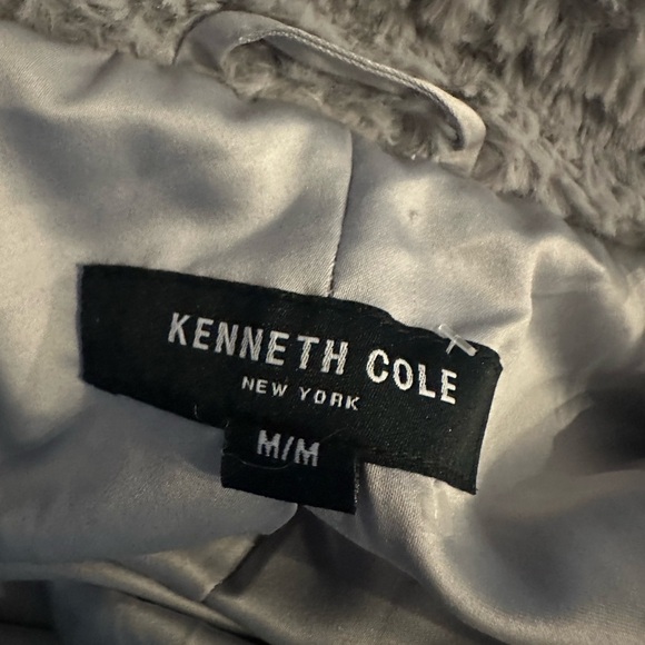 Kenneth Cole Cozy Gray Faux Fur Jacket size M - Picture 9 of 11